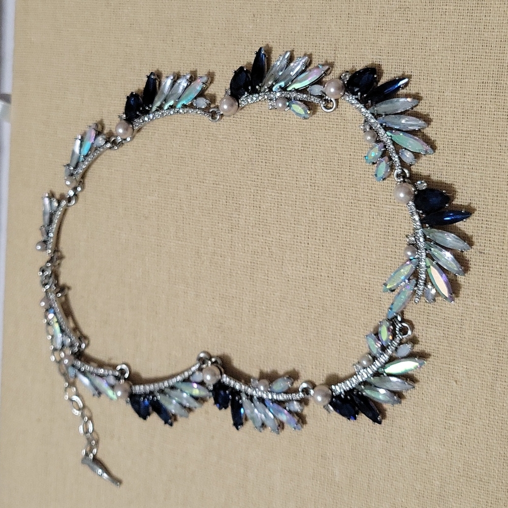 C+i Statement necklace